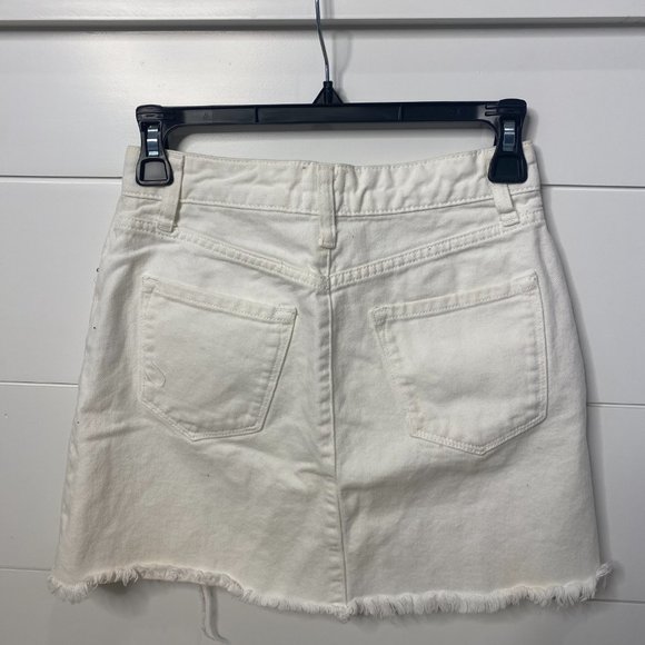 Urban Outfitters XS White Mini - Picture 4 of 5